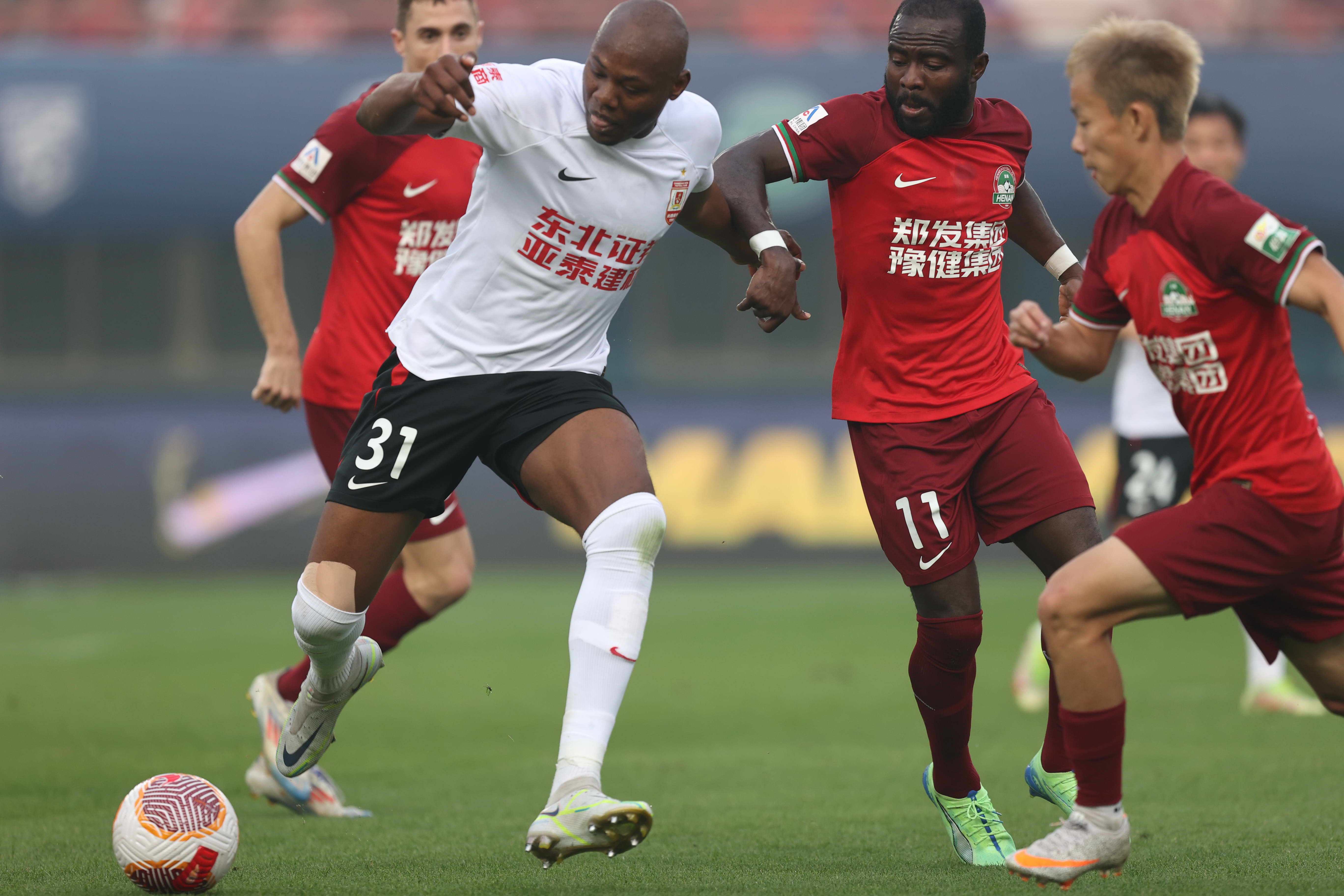 中超球队客场逆转,晋级希望大增 中超球队客场逆转,晋级希望大增