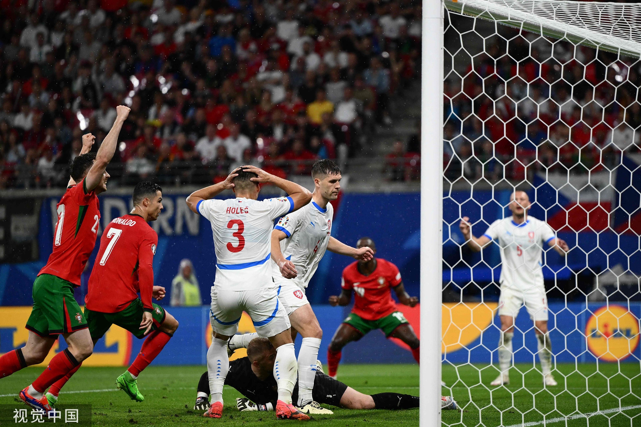 激情澎湃，欧洲杯预选赛火爆开战