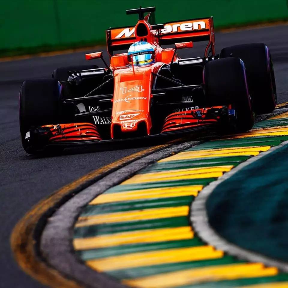 包含威廉姆斯翻盘哈斯车队，阿隆索统治全场的词条