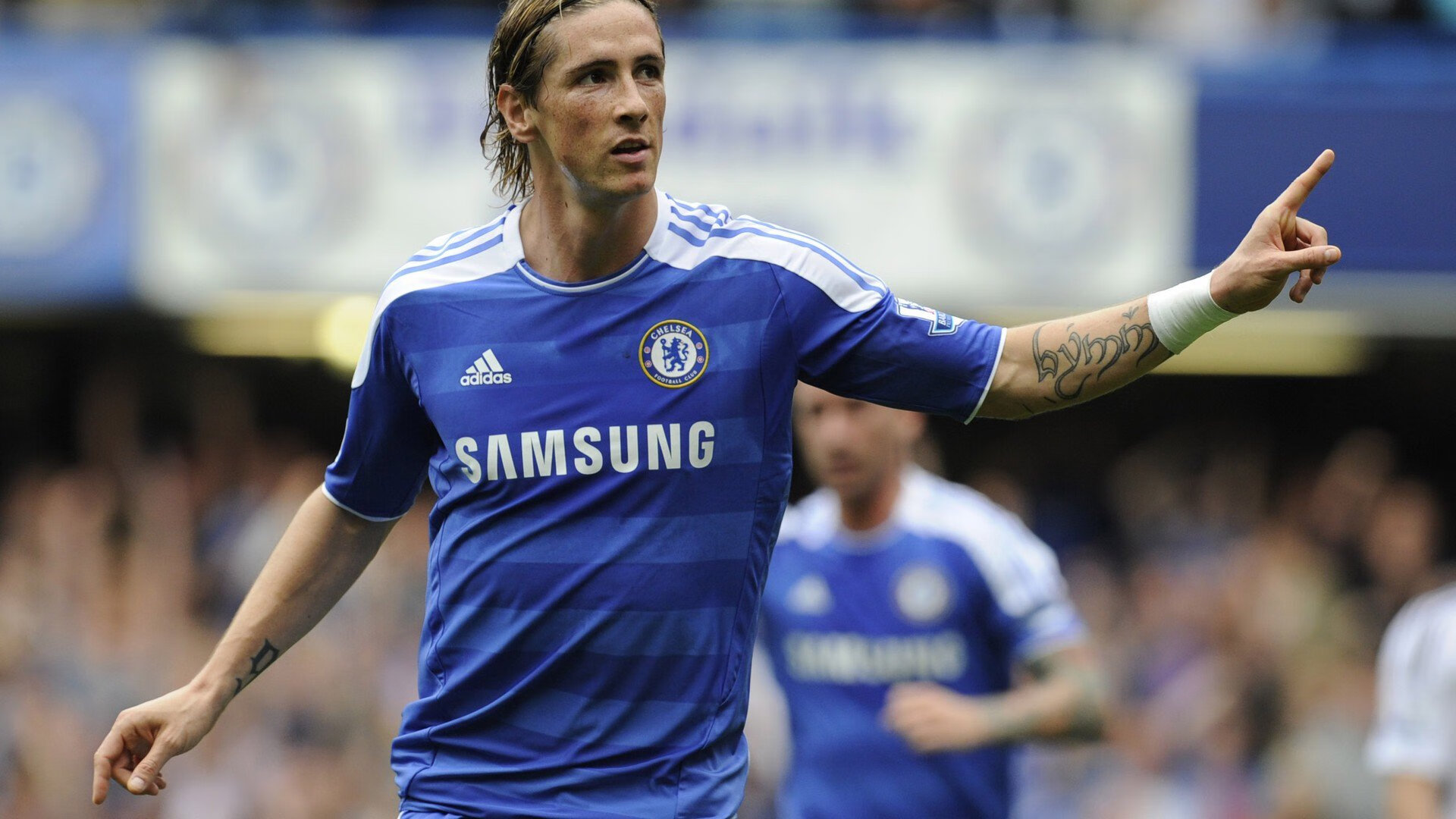 绿茵与球台的双重奏,葡萄牙鏖战法兰西,马龙统治全场